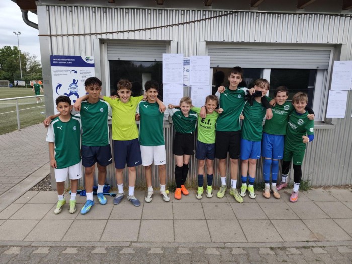 E.I. überzeugt im Fußball