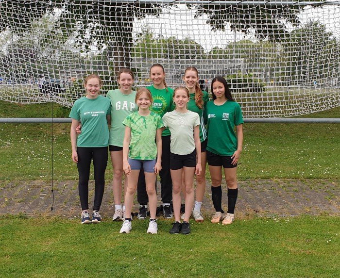 E.I. überzeugt im Fußball
