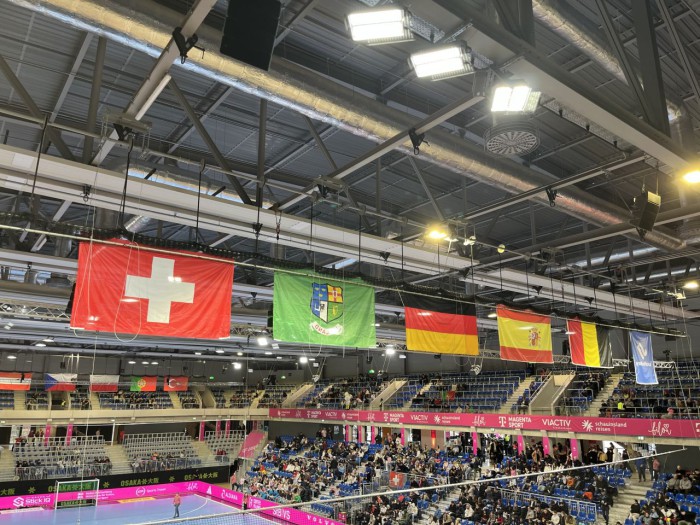 7b im SNP Dome bei der Hallenhockey EM