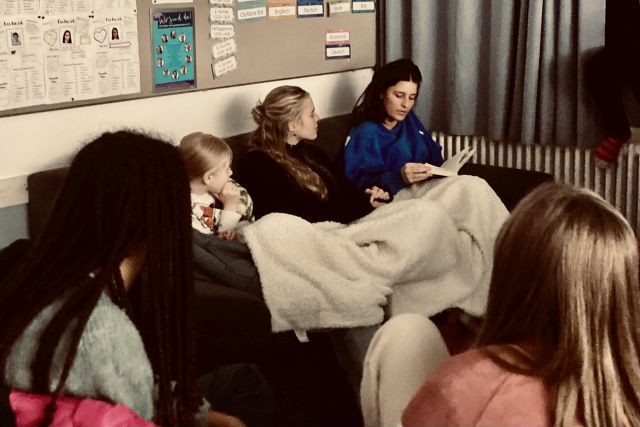 Viel Lesen und wenig Schlaf - „Eine Nacht voller Lesemagie am E.I.“