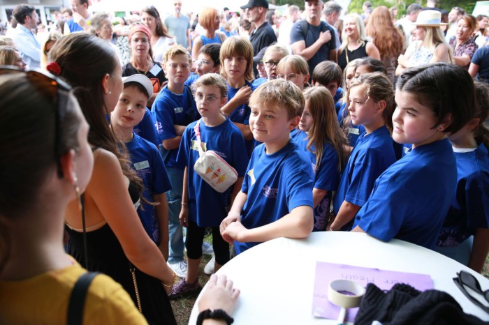 Begrüßung beim Sommerfest