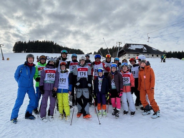 E.I.-Teams erfolgreich bei Ski alpin Wettkämpfen