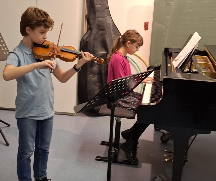 Notenblätter statt fallender Herbstblätter