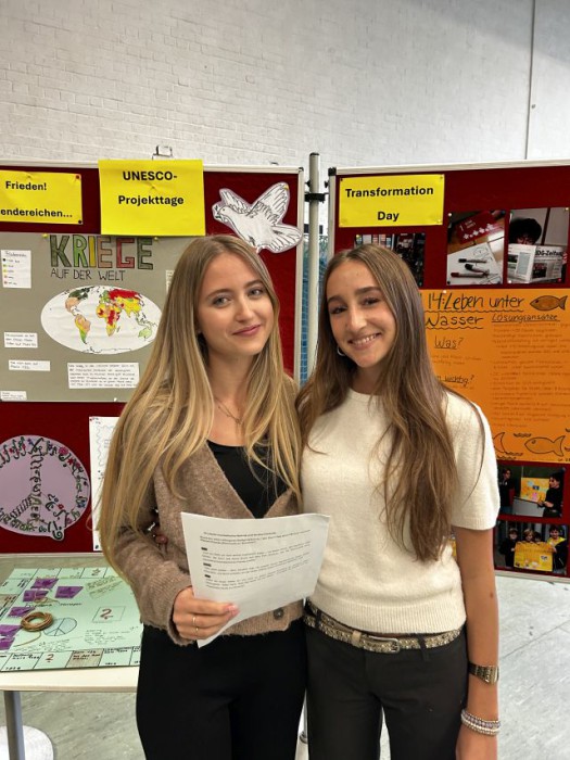Ellen und Sophia vom UNESCO-Team